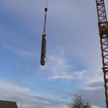 Schnell und sauber montieren, mit vorgefertigten Putztür- und Rauchrohranschlüssen